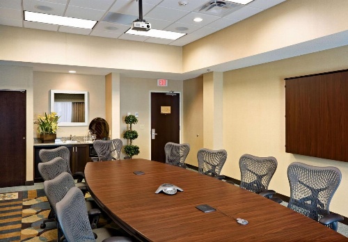 Hilton Garden Inn Mankato Downtown image 1