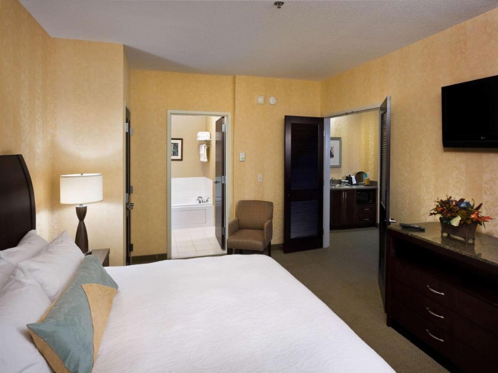 Room image 4